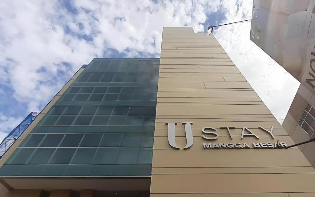 U Stay Hotel Mangga Besar Джакарта Экстерьер фото